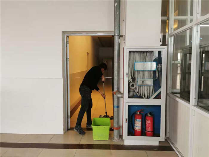 ���Kʡ�(zh��n)���ГP(y��ng)���е�һ�ЌW(xu��)�������F(tu��n)�������ЌW(xu��)��<a href=http://www.guanyue98.cn><strong><a href=http://www.guanyue98.cn><strong><a href=http://www.guanyue98.cn><strong>�������</strong></a></strong></a>̎��</strong></a>.jpg